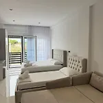 Pensión Maison Vlorë