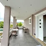 Pensión Maison 3*