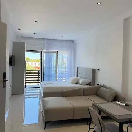 Maison 3* Wlora
