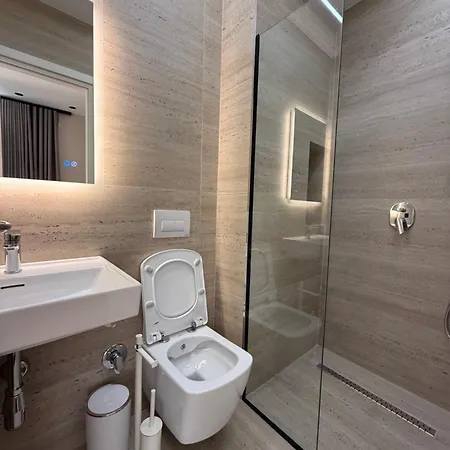 Maison 3* Wlora