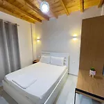 Maison בית הארחה