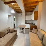 Maison בית הארחה Vlorë