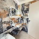 בית הארחה Maison 3*