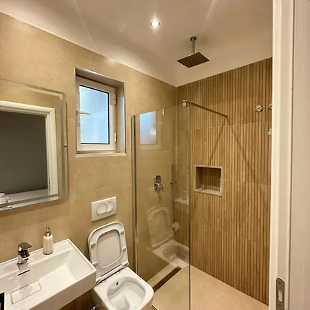 Maison *
