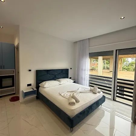 Πανσιόν Maison